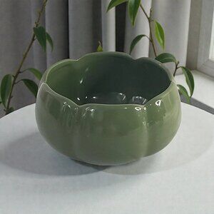 Tag Planter Vase Wavy Green Contempary Mid-Century Modern Decor